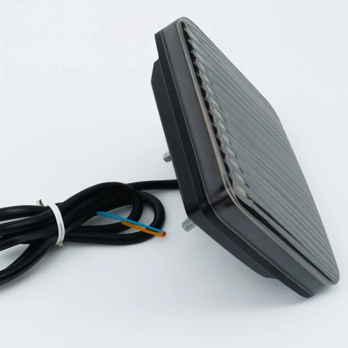 LED оранжев сигнален габарит с 70 диода, 12-24V, опушен