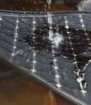 Thumbnail 6 of Универсален кожен калъф подложка за подлакътник на автомобил 29 cm x 17 cm черно с бял шев