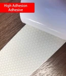 Thumbnail 4 of Светлоотразителна рефлекторна самозалепваща се лента фолио с висока фотометрична мощност 5 m x 5 cm червено - бяло