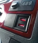 Thumbnail 6 of Двойно USB Зарядно за Вграждане за Volkswagen Фолксваген VW Transporter Транспортер Caravelle Каравел Т5 2003 - 2009