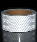 Thumbnail 4 of Светлоотразителна рефлекторна самозалепваща се лента фолио с висока фотометрична мощност 5 m x 5 cm бяло