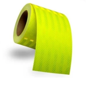 Снимка на Светлоотразителна рефлекторна самозалепваща се лента фолио с висока фотометрична мощност 5 m x 5 cm зелена